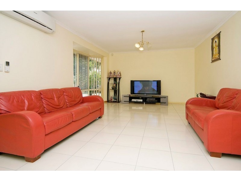 68 Acorn Cct, Forest Lake QLD 4078