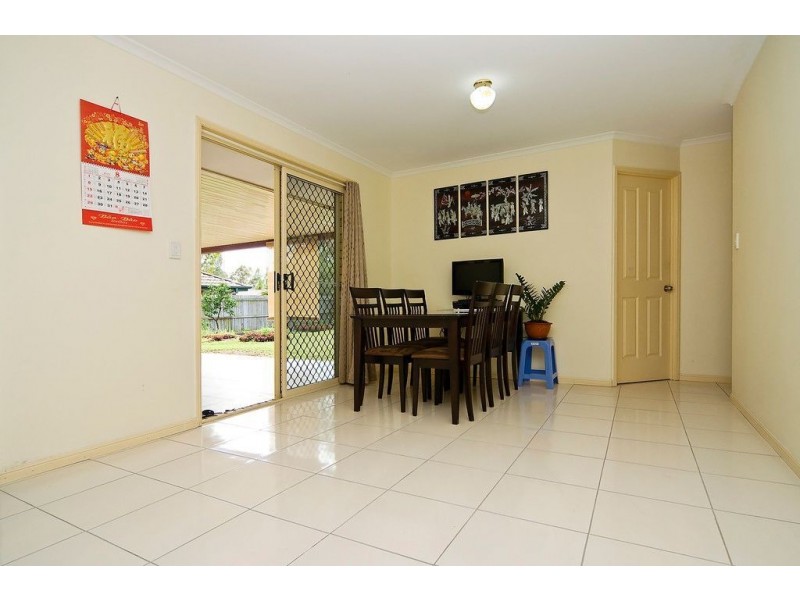 68 Acorn Cct, Forest Lake QLD 4078