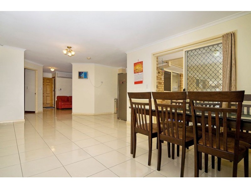 68 Acorn Cct, Forest Lake QLD 4078