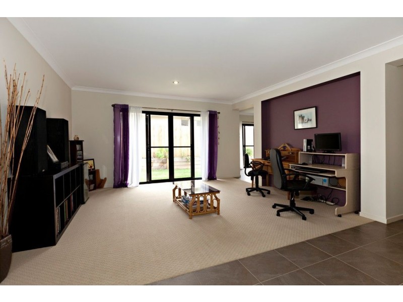 5 Hawkden Close, Doolandella QLD 4077