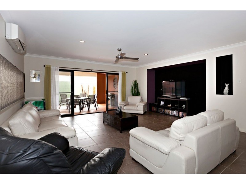 5 Hawkden Close, Doolandella QLD 4077