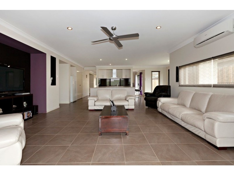 5 Hawkden Close, Doolandella QLD 4077