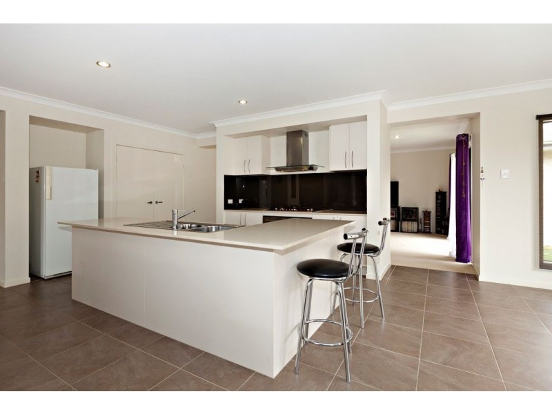 5 Hawkden Close, Doolandella QLD 4077