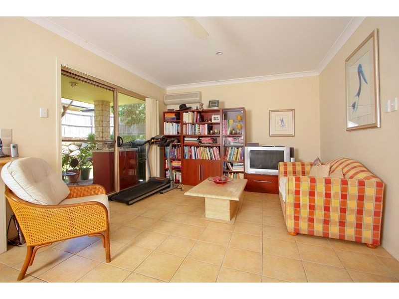 82 Claremont Parade, Forest Lake QLD 4078