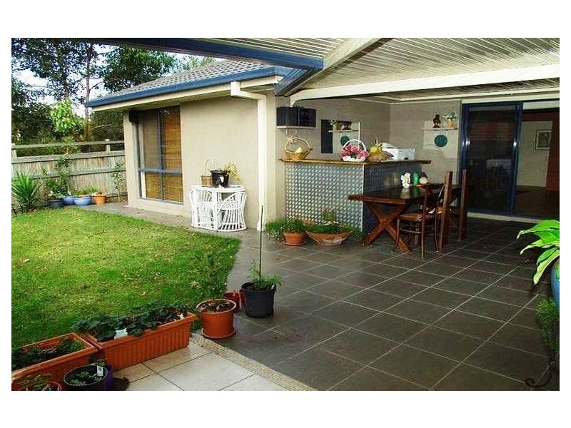 5 Taylor Place, Forest Lake QLD 4078