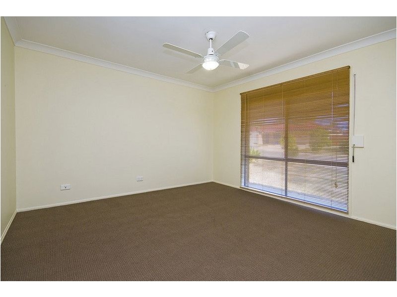 5 Taylor Place, Forest Lake QLD 4078