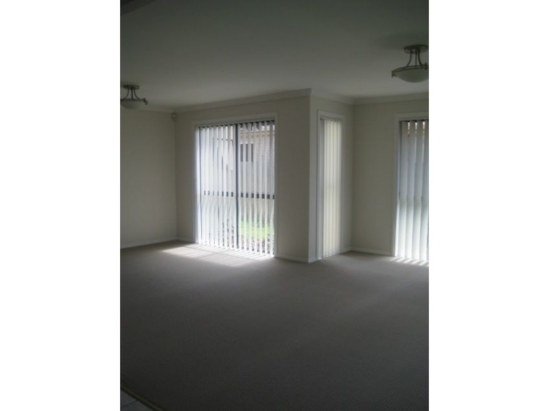 18 Ascot Ave, Forest Lake QLD 4078