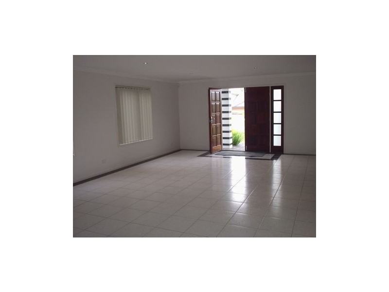 17 Balmoral Place, Forest Lake QLD 4078