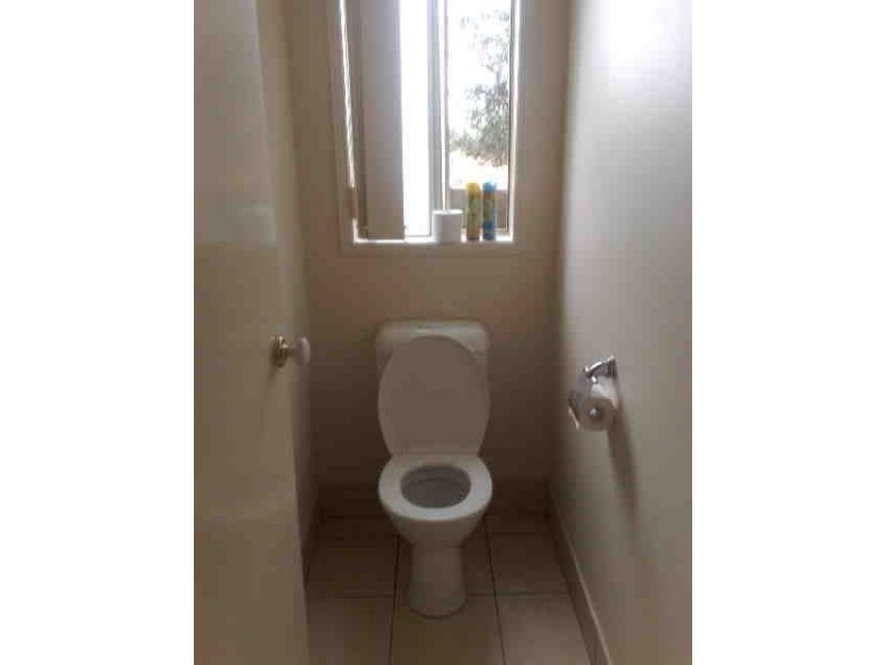 4/7 Glorious Way, Forest Lake QLD 4078