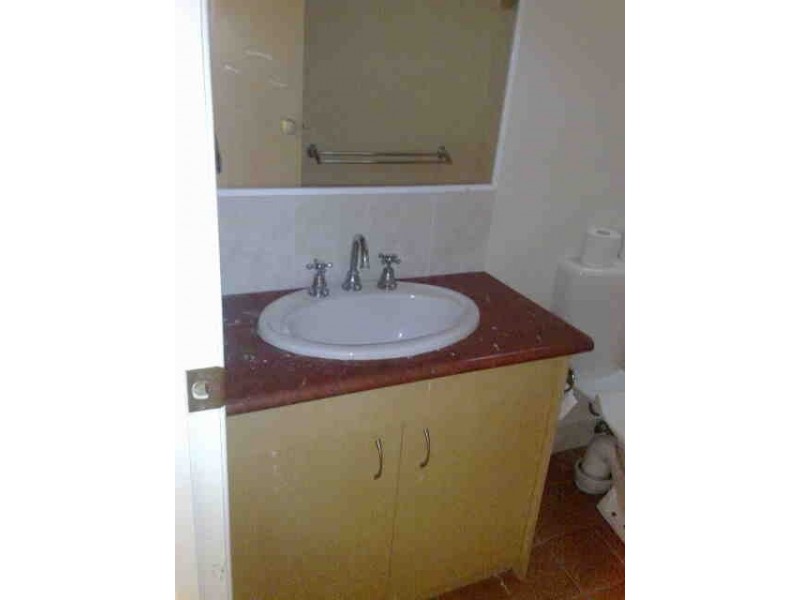 4/7 Glorious Way, Forest Lake QLD 4078