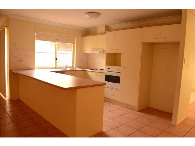 33 Centennial Way, Forest Lake QLD 4078