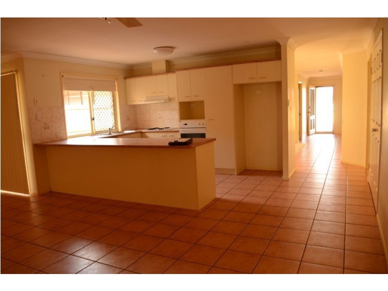 33 Centennial Way, Forest Lake QLD 4078