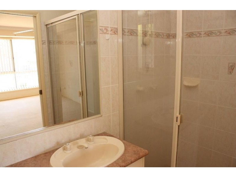 33 Centennial Way, Forest Lake QLD 4078