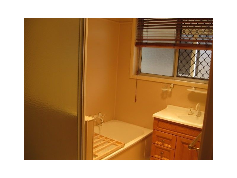 Durack QLD 4077