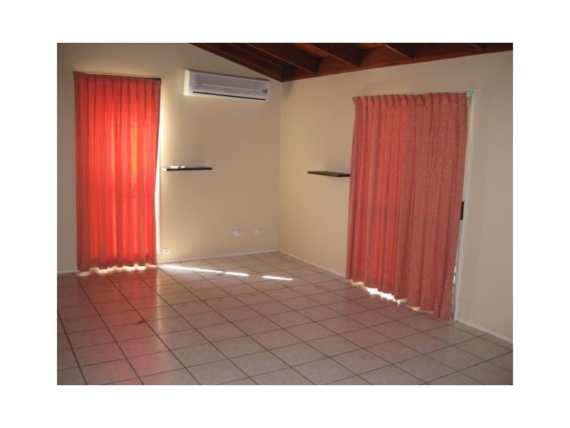 Durack QLD 4077
