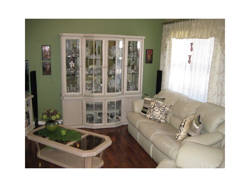 4 Blaxland Street, Forest Lake QLD 4078