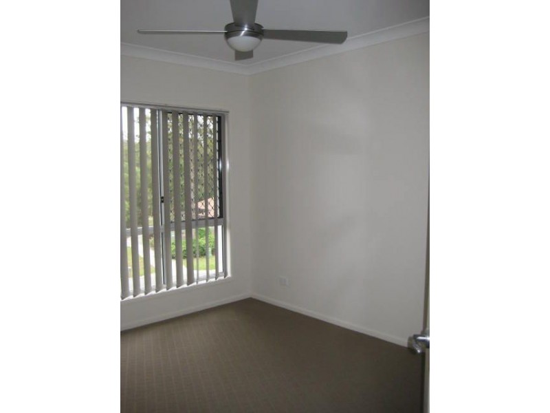 2/97 Sanctuary, Forest Lake QLD 4078