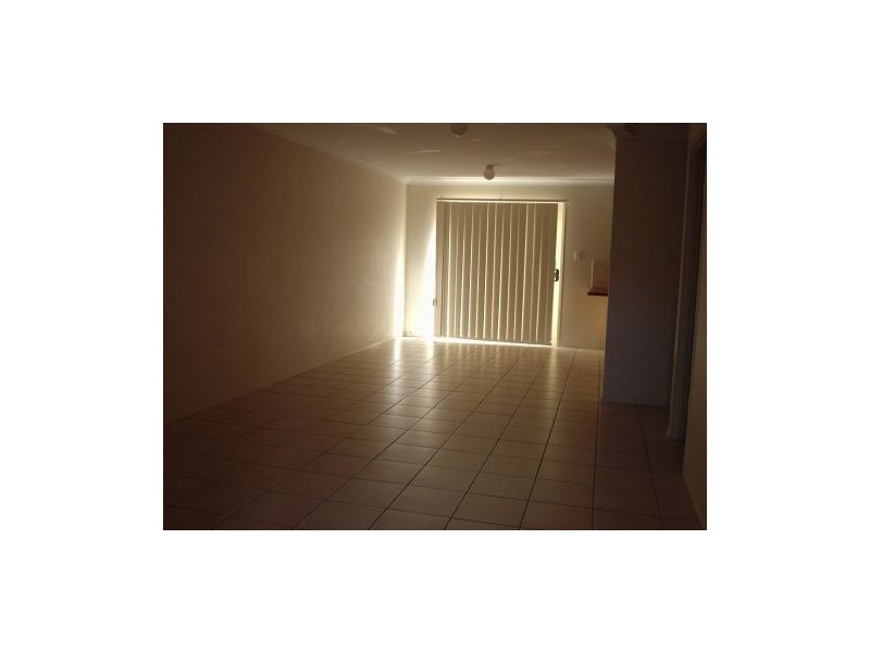 2/7 Glorious Way, Forest Lake QLD 4078