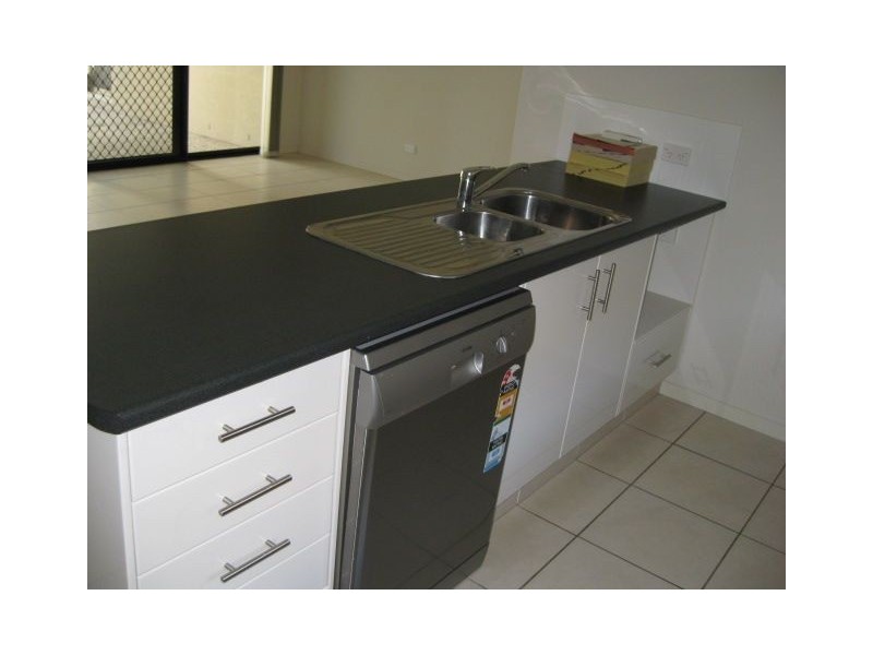 7 Brushwood Cct, Forest Lake QLD 4078