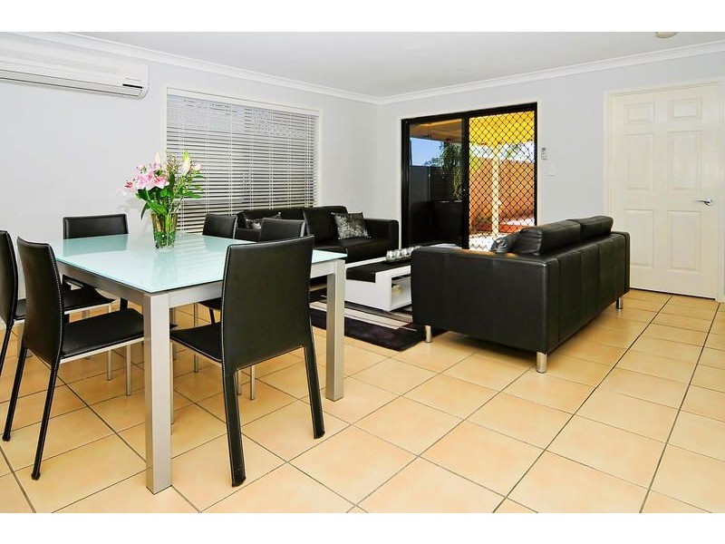 18 Rachele Close, Forest Lake QLD 4078