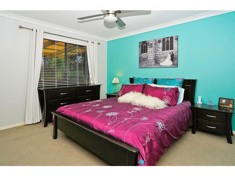 18 Rachele Close, Forest Lake QLD 4078