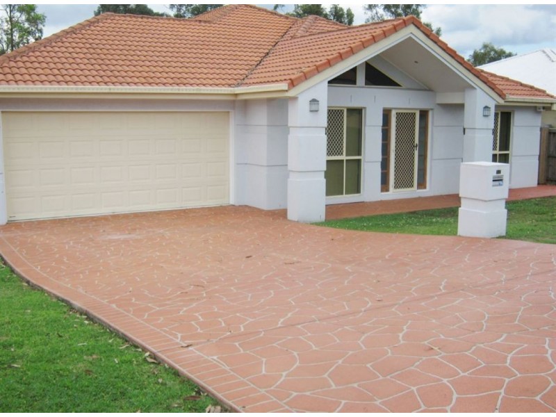 18 Mapleton Way, Forest Lake QLD 4078