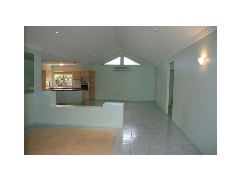 18 Mapleton Way, Forest Lake QLD 4078