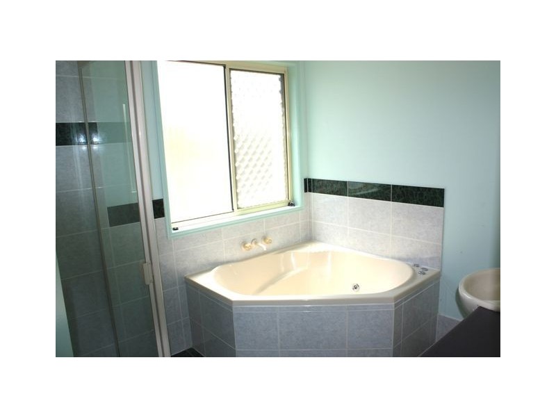 18 Mapleton Way, Forest Lake QLD 4078