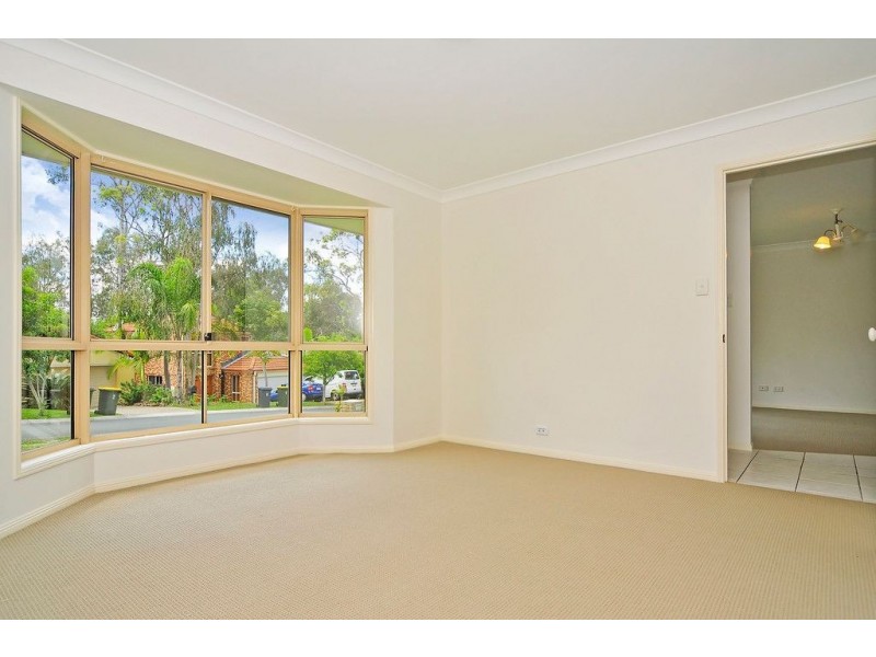 16 Windsor Place, Forest Lake QLD 4078