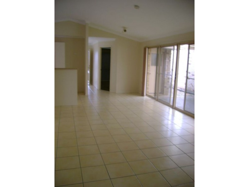 31 Laricina Circuit, Forest Lake QLD 4078