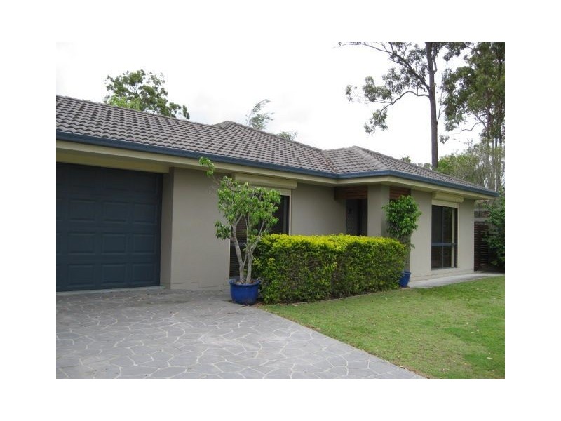 5 Taylor Place, Forest Lake QLD 4078