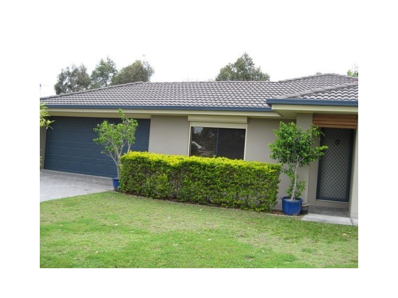 5 Taylor Place, Forest Lake QLD 4078