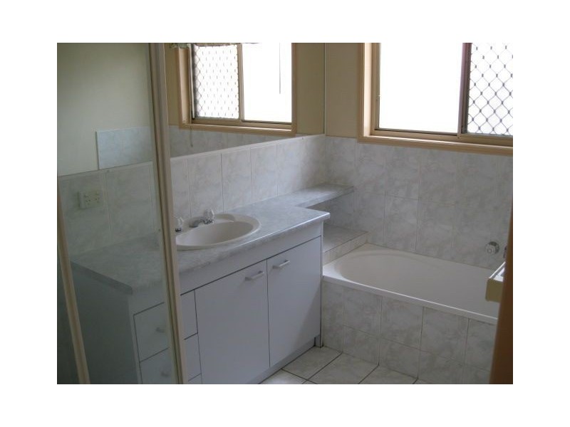 27 Settlers Crct, Forest Lake QLD 4078