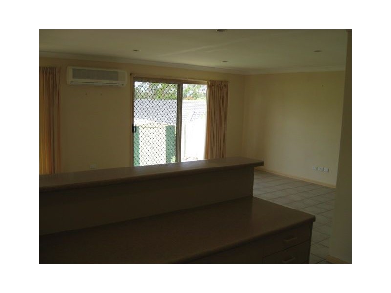 27 Settlers Crct, Forest Lake QLD 4078