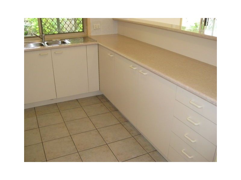 27 Settlers Crct, Forest Lake QLD 4078