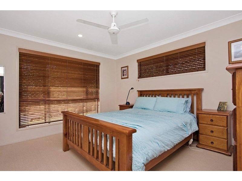 5 Paluna Place, Forest Lake QLD 4078