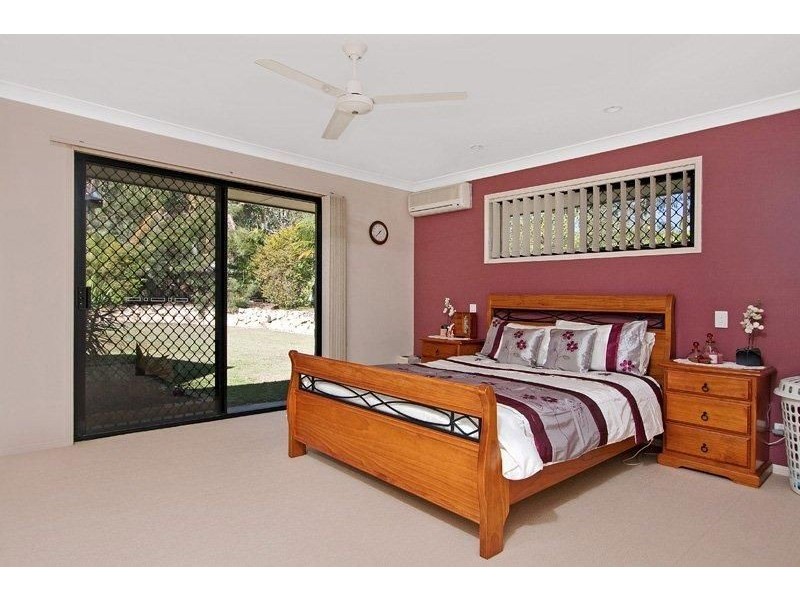 5 Paluna Place, Forest Lake QLD 4078