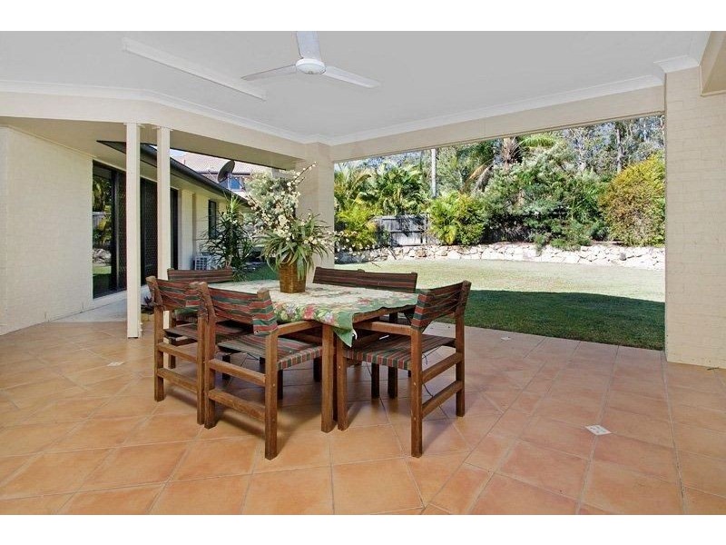 5 Paluna Place, Forest Lake QLD 4078