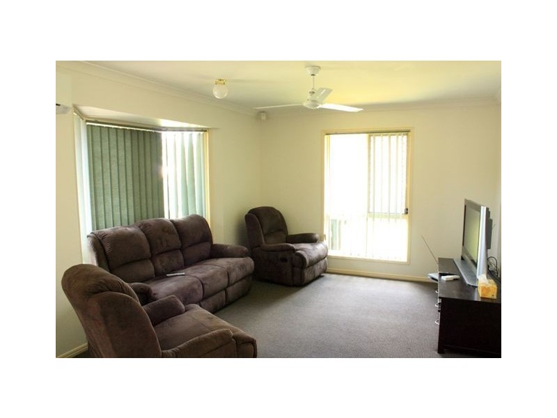 10 Lyrebird Close, Doolandella QLD 4077