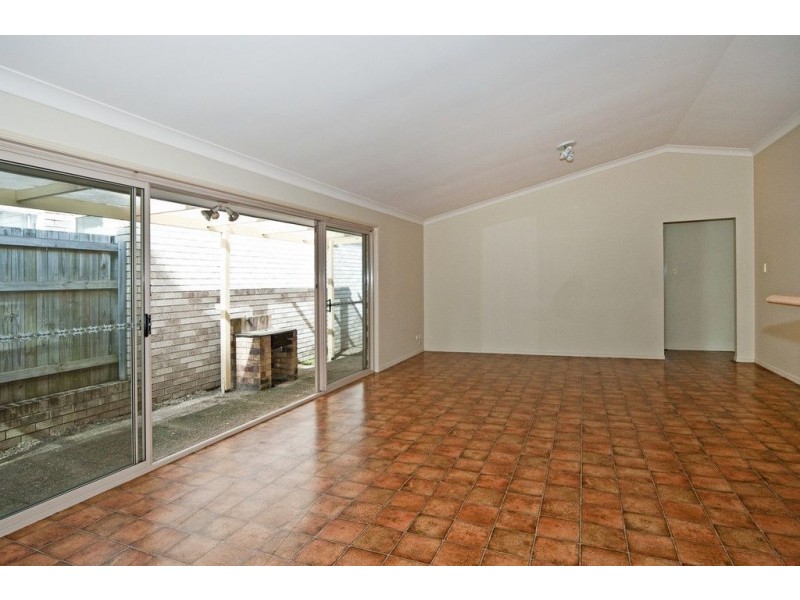 24 Hampstead Street, Forest Lake QLD 4078