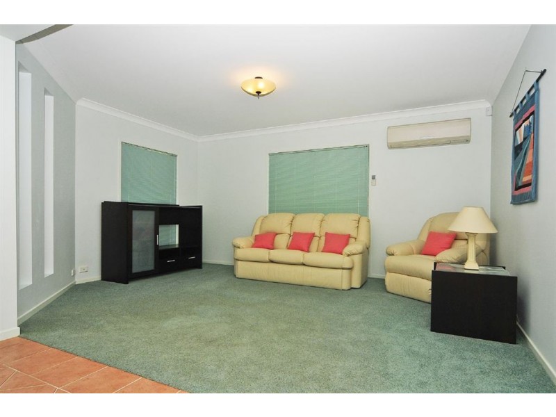 6 Templestowe Close, Forest Lake QLD 4078