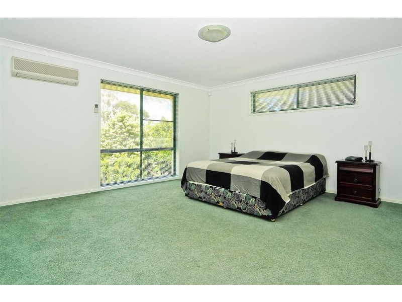 6 Templestowe Close, Forest Lake QLD 4078