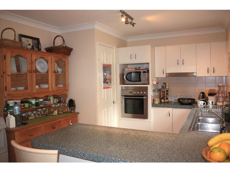 16 Phillip Street, Forest Lake QLD 4078