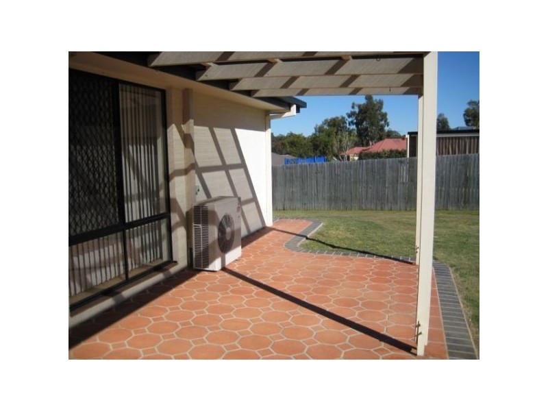 19 Benarkin Place, Forest Lake QLD 4078