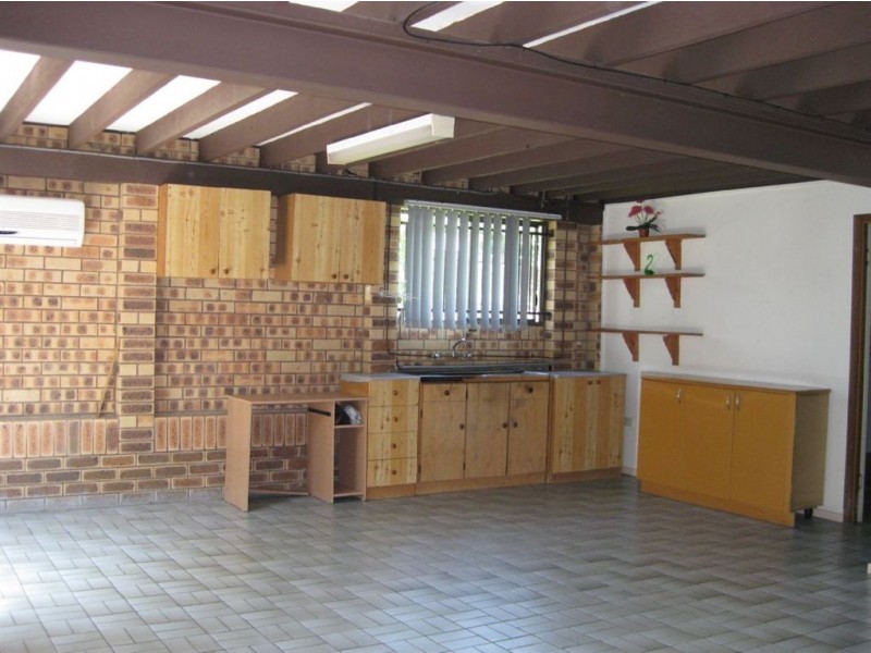 2 Gwydir Street, Riverhills QLD 4074