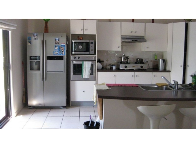 2 Highlands Tce, Springfield Lakes QLD 4300