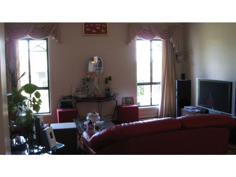 2 Highlands Tce, Springfield Lakes QLD 4300