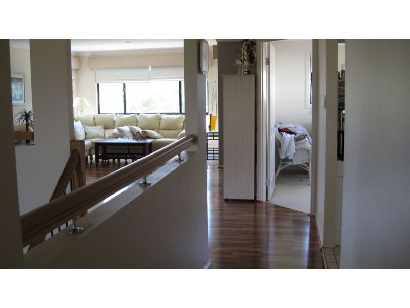 2 Highlands Tce, Springfield Lakes QLD 4300