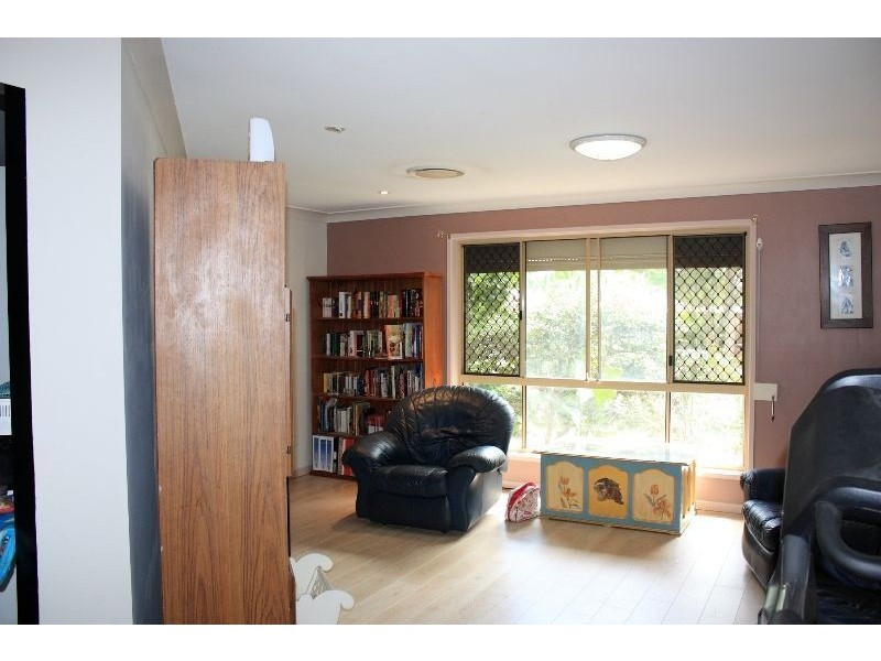 25 Beaufront Place, Forest Lake QLD 4078