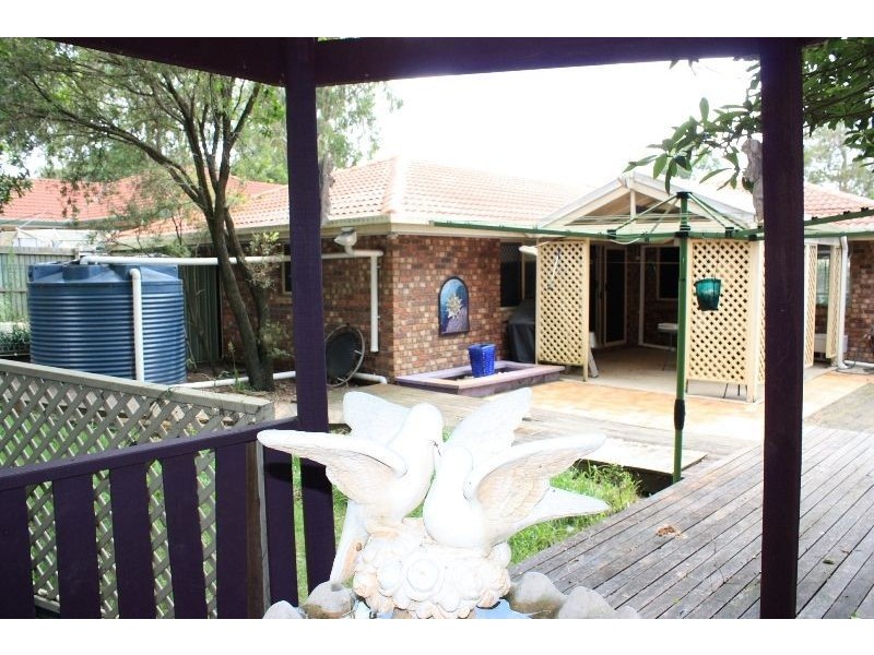 25 Beaufront Place, Forest Lake QLD 4078